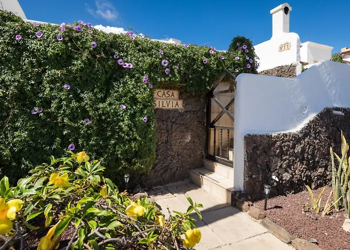 Casa Silvia, Casa Con Jardín Y Vista Al Mar *